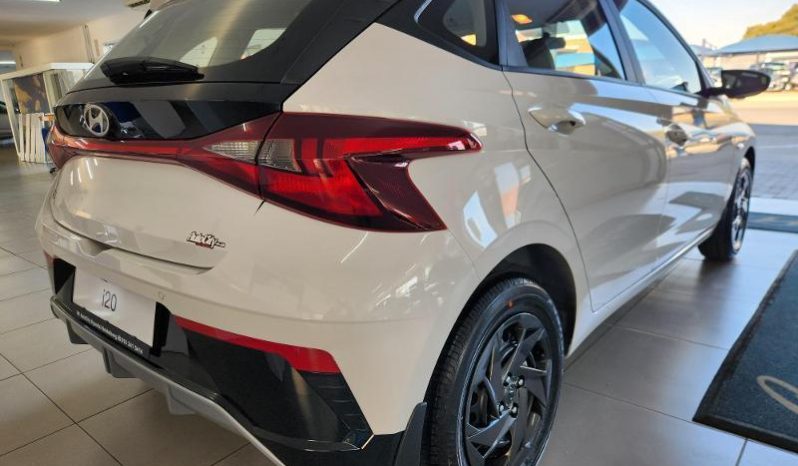 
								Hyundai I20 1.2 Premium full									