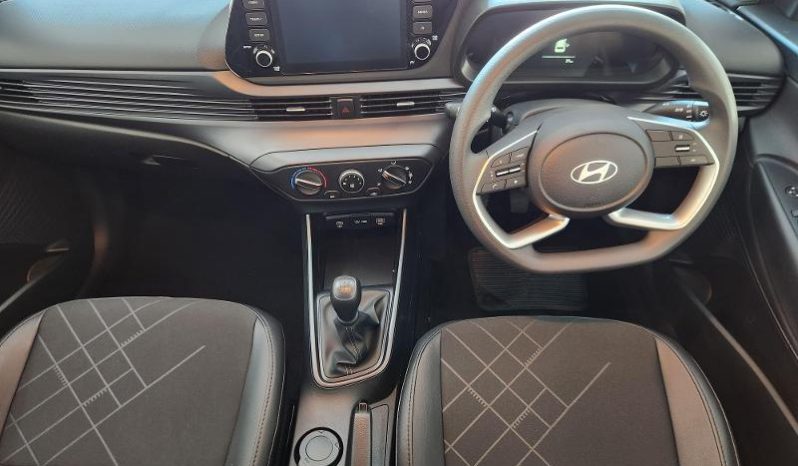 
								Hyundai I20 1.2 Premium full									