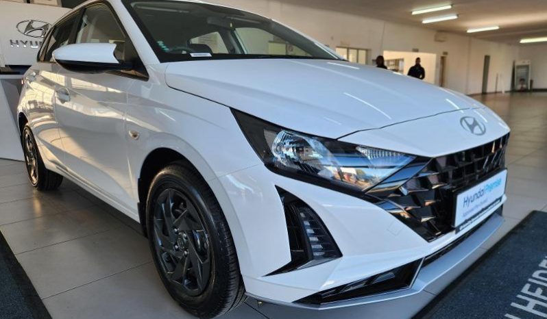 
								Hyundai I20 1.4 Premium At full									