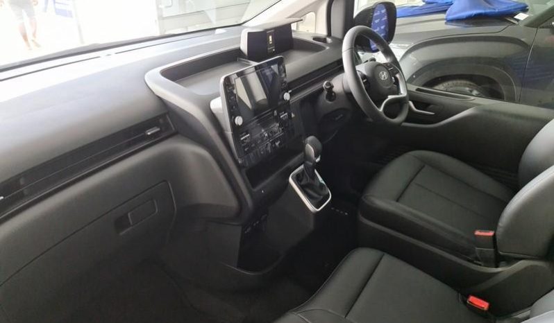 
								Hyundai Staria 2.2D Executive 9 Seater At full									