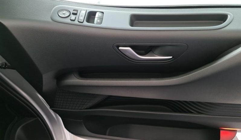 
								Hyundai Staria 2.2D Executive 9 Seater At full									