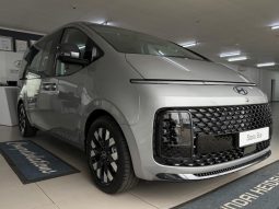 
										Hyundai Staria 2.2D Luxury 9 Seater At full									