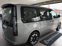 
										Hyundai Staria 2.2D Luxury 9 Seater At full									