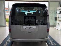 
										Hyundai Staria 2.2D Luxury 9 Seater At full									