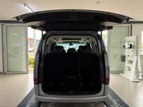 Hyundai Staria 2.2D Luxury 9 Seater At