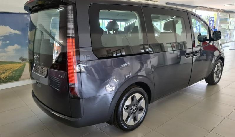 
								Hyundai Staria 2.2D Elite 9 Seater At full									