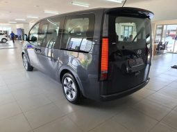 
										Hyundai Staria 2.2D Elite 9 Seater At full									