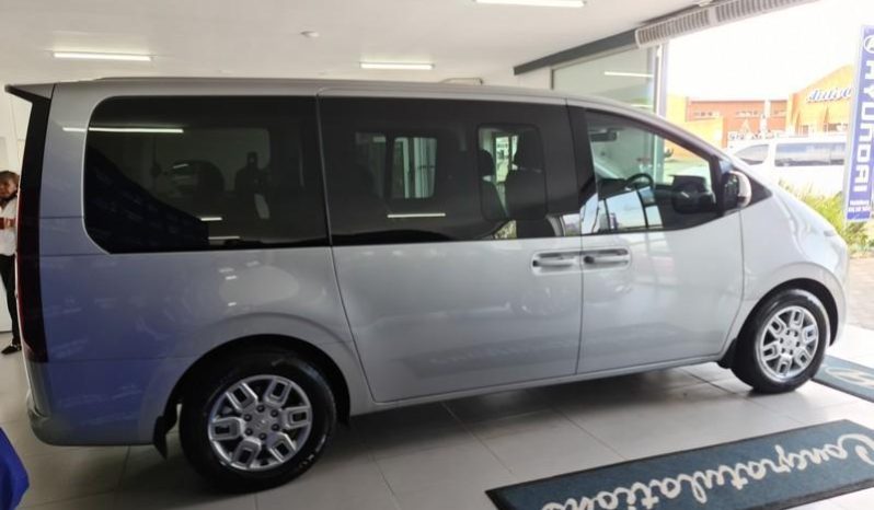 
								Hyundai Staria 2.2D Executive 9 Seater At full									
