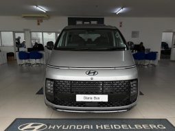 
										Hyundai Staria 2.2D Luxury 9 Seater At full									