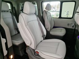 
										Hyundai Staria 2.2D Luxury 9 Seater At full									