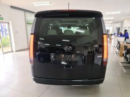 
										Hyundai Staria 2.2D Luxury 9 Seater At full									