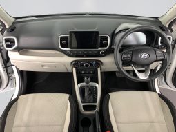 
										Hyundai Venue 1.0 Motion Dct full									