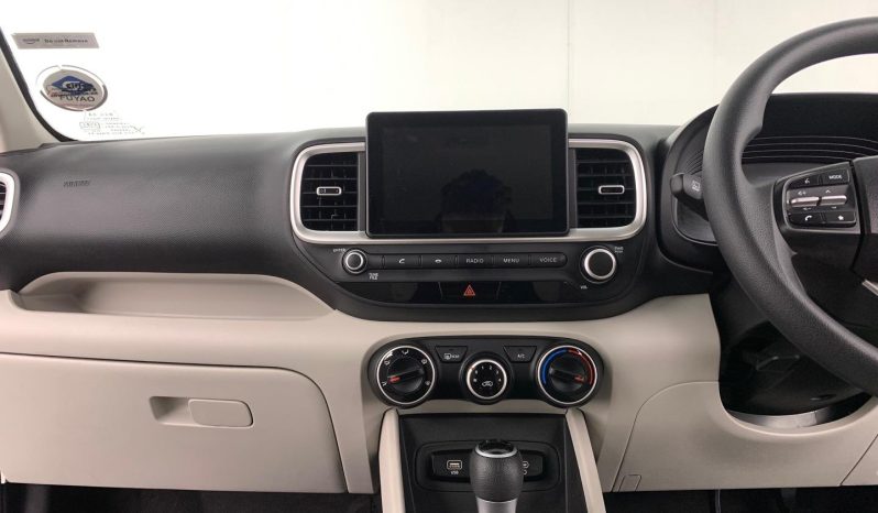 
								Hyundai Venue 1.0 Motion Dct full									
