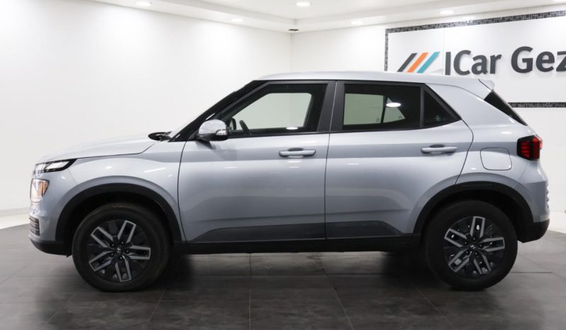 
								Hyundai Venue 1.0 Motion Dct full									