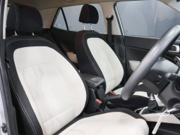 
										Hyundai Venue 1.0 Motion Dct full									