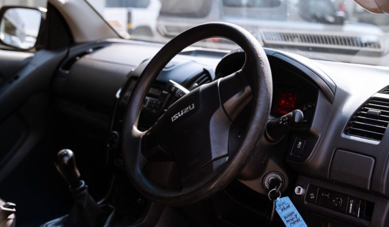 
								Isuzu D-Max 250 Double Cab Hi-Ride full									