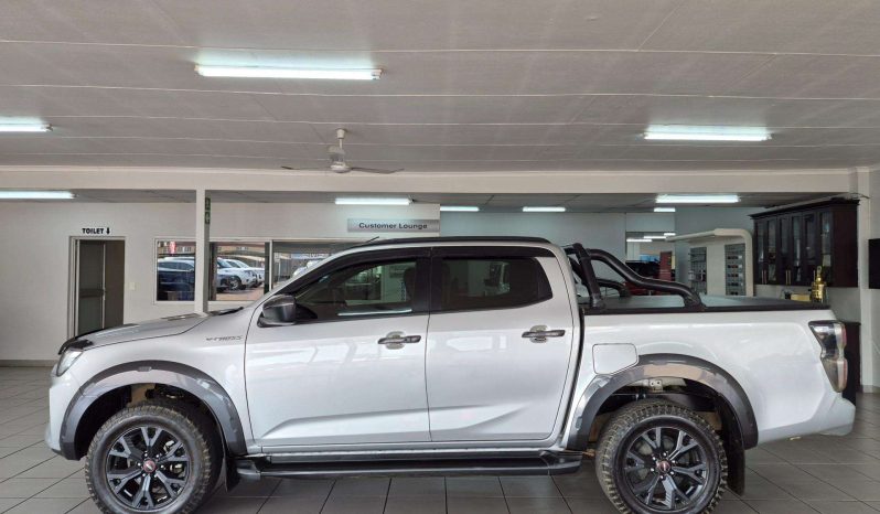
								ISUZU D-MAX D-MAX 3.0 Ddi V-CROSS HR A/T D/C P/U full									