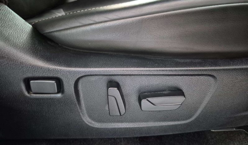 
								ISUZU D-MAX D-MAX 3.0 Ddi V-CROSS HR A/T D/C P/U full									