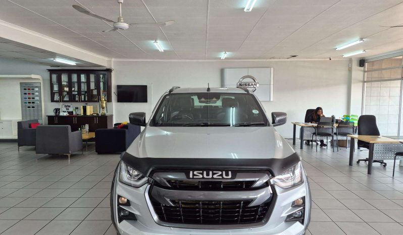 
								ISUZU D-MAX D-MAX 3.0 Ddi V-CROSS HR A/T D/C P/U full									