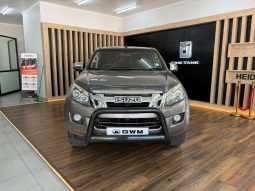 
										ISUZU KB 2004 – 2019 KB 300 D-TEQ LX 4X4 P/U D/C full									