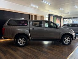 
										ISUZU KB 2004 – 2019 KB 300 D-TEQ LX 4X4 P/U D/C full									