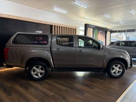 ISUZU KB 2004 – 2019 KB 300 D-TEQ LX 4X4 P/U D/C