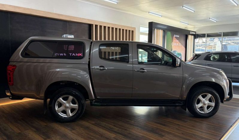
								ISUZU KB 2004 – 2019 KB 300 D-TEQ LX 4X4 P/U D/C full									
