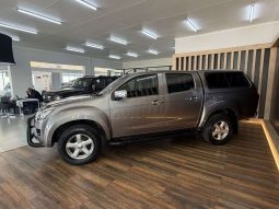
										ISUZU KB 2004 – 2019 KB 300 D-TEQ LX 4X4 P/U D/C full									