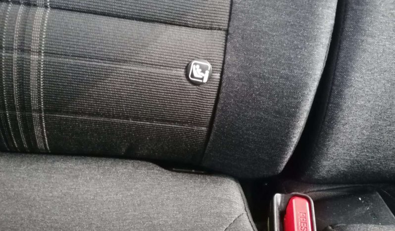 
								KIA Sonet SONET 1.5 LX CVT full									