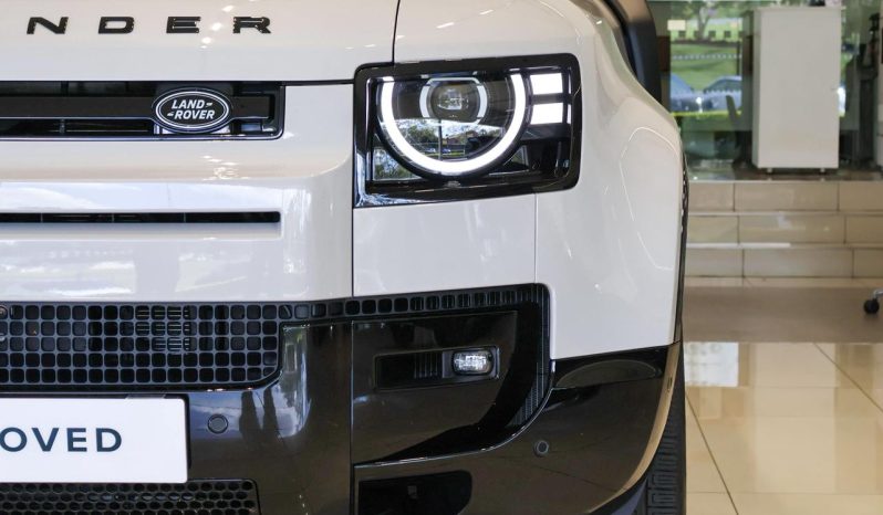 
								Land Rover Defender 110 5.0P P425 X-Dynamic Hse (313kW) full									