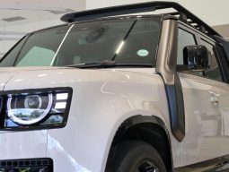 
										Land Rover Defender 110 5.0P P425 X-Dynamic Hse (313kW) full									