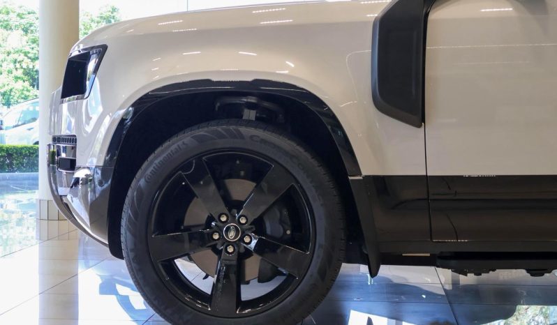 
								Land Rover Defender 110 5.0P P425 X-Dynamic Hse (313kW) full									