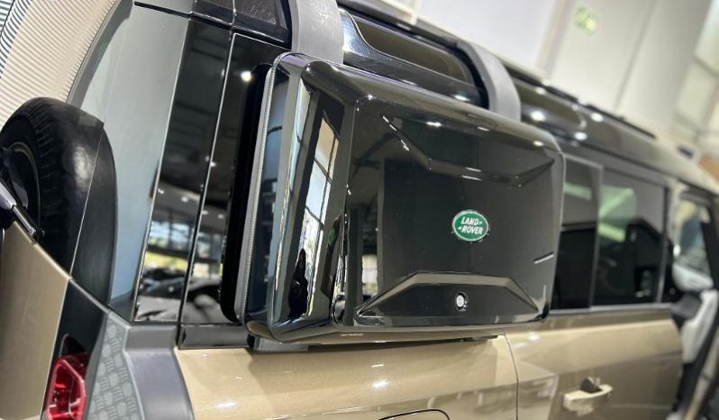 
								Land Rover Defender 110 D240 First Edition (177kW) full									