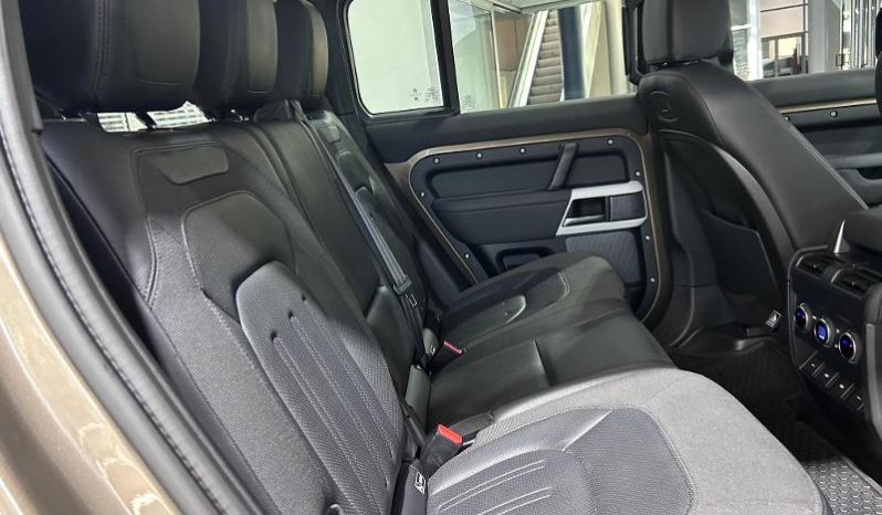 
								Land Rover Defender 110 D240 First Edition (177kW) full									