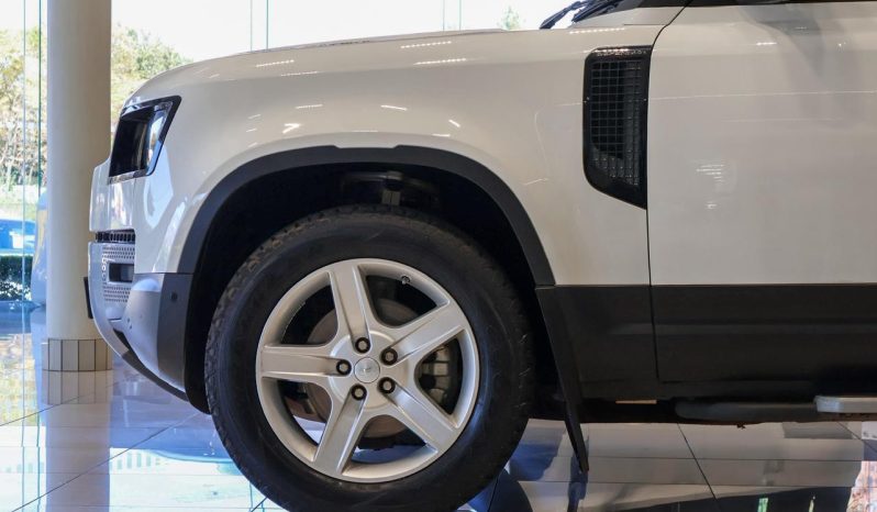 
								Land Rover Defender 110 D240 Hse (177kW) full									