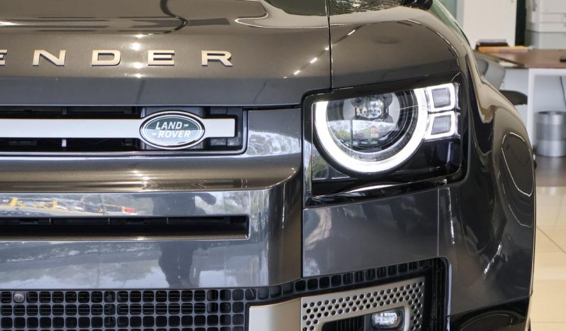 
								Land Rover Defender 110 D300 X-Dynamic Hse Awd (221kW) full									