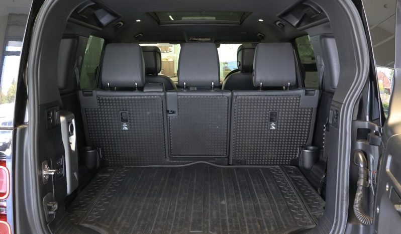 
								Land Rover Defender 110 D300 X-Dynamic Hse Awd (221kW) full									