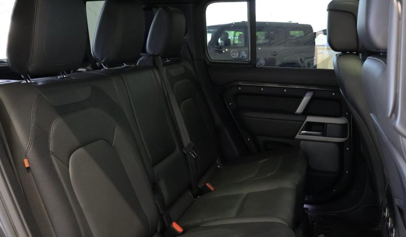 
								Land Rover Defender 110 D300 X-Dynamic Hse Awd (221kW) full									
