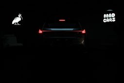 
										Lexus Ux 250H F-Sport Bi-Tone full									