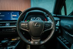 
										Lexus Ux 250H F-Sport Bi-Tone full									