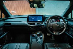 
										Lexus Ux 250H F-Sport Bi-Tone full									