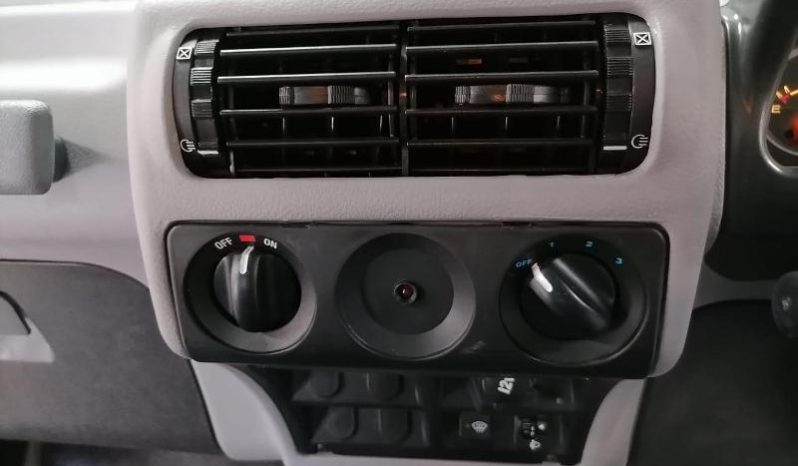 
								Mahindra Bolero Nef 2.5TD Maxitruck Plus S Cab 4X2 full									