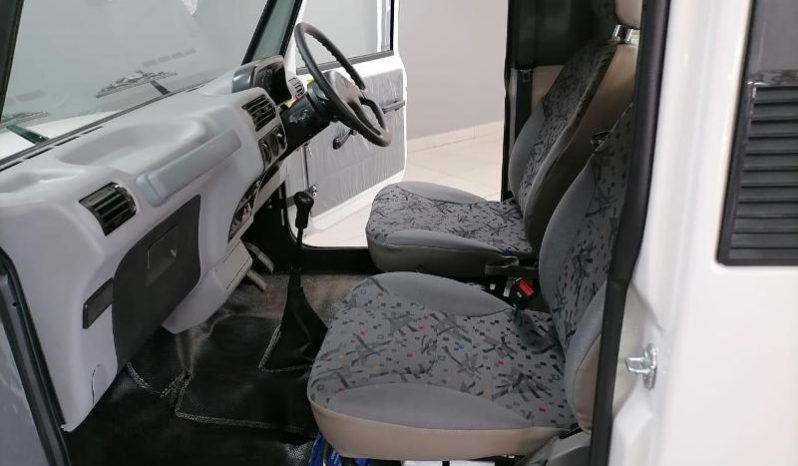 
								Mahindra Bolero Nef 2.5TD Maxitruck Plus S Cab 4X2 full									