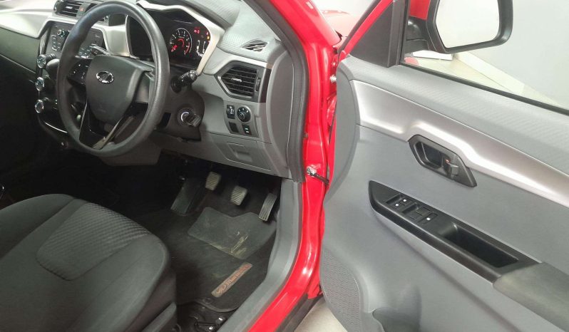 
								Mahindra KUV 100 KUV 100 1.2 K6+ NXT full									