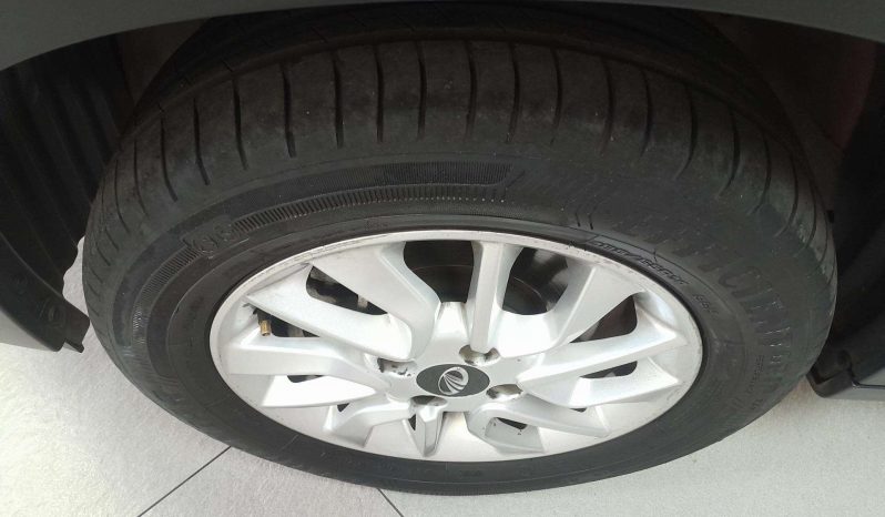 
								Mahindra KUV 100 KUV 100 1.2 K6+ NXT full									