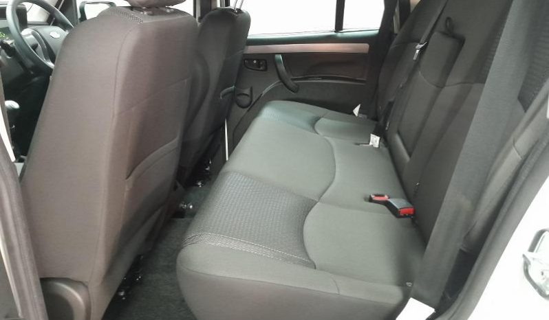 
								Mahindra Pik Up 2.2 Mhawk D Cab 4X2 S6 full									