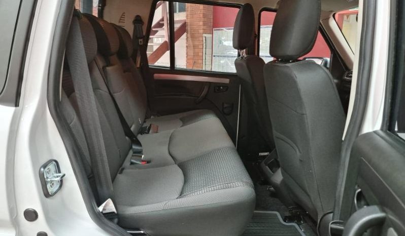 
								Mahindra Pik Up 2.2 Mhawk D Cab 4X2 S6 Karoo Edt full									