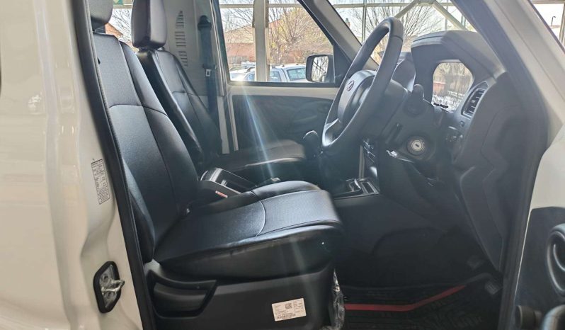 
								Mahindra Pik Up 2.2 mHawk DE S/C 4X2 S4 Aircon full									