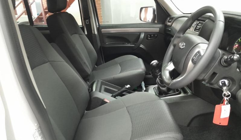 
								Mahindra Pik Up 2.2 Mhawk D Cab 4X2 S6 full									