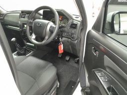 
										Mahindra Pik Up 2.2 Mhawk D Cab 4X2 S6 full									